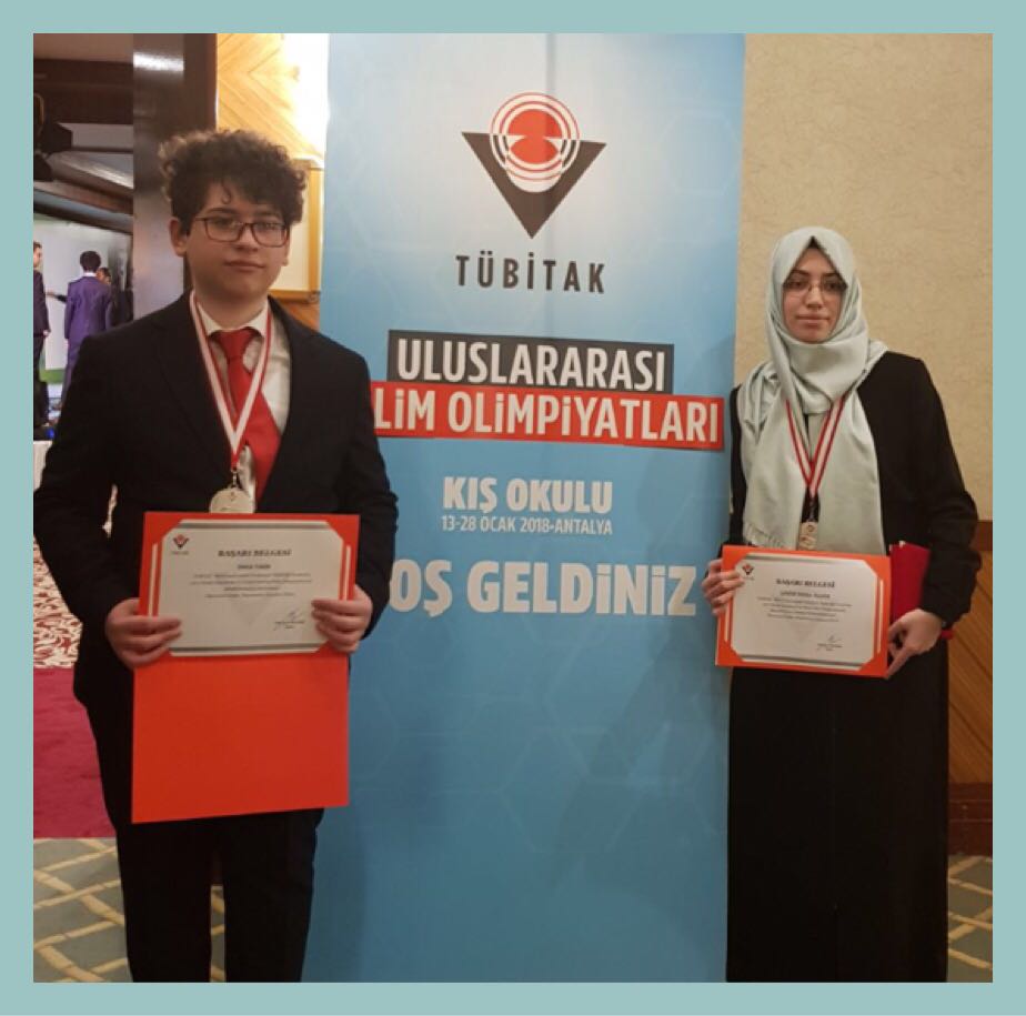 onderihl's tweet photo. TÜBİTAK 25. Ulusal Bilim Olimpiyatları'nda Kartal Anadolu İmam Hatip Lisesi öğrencileri Saniye Feyza Ülgür, biyolojide;  Ömer Tekin, matematikte gümüş madalya kazandılar. Öğrencilerimizi tebrik ederiz. https://t.co/bRdgTvpwwp