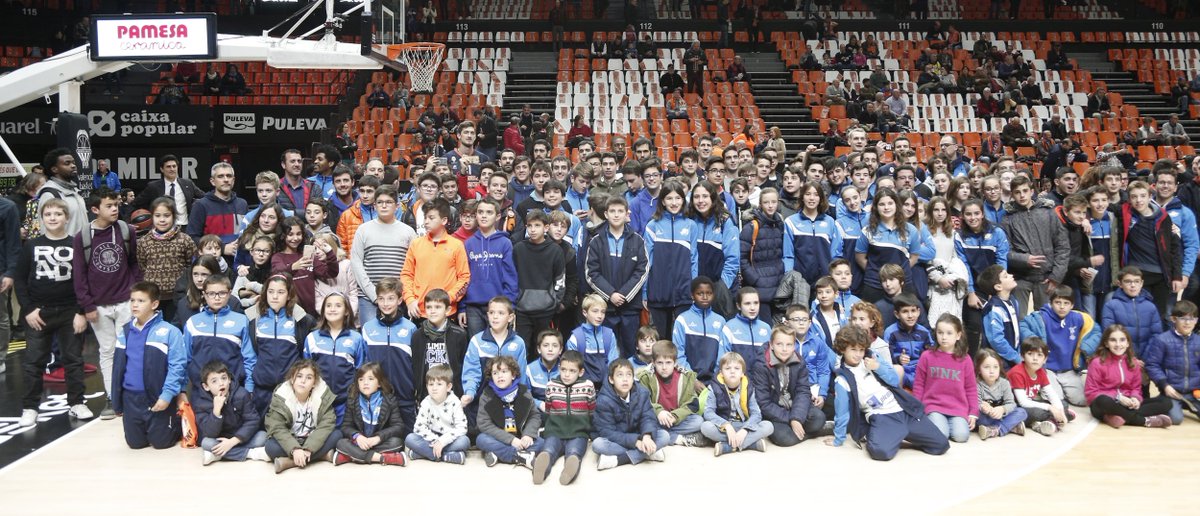 valenciabasket's tweet photo. #ColesYClubsALaFonteta
🆚 Khimki

👉 @ClubMVallsBasqu
👉 IES Consuelo Aranda https://t.co/soKvzGKoa1