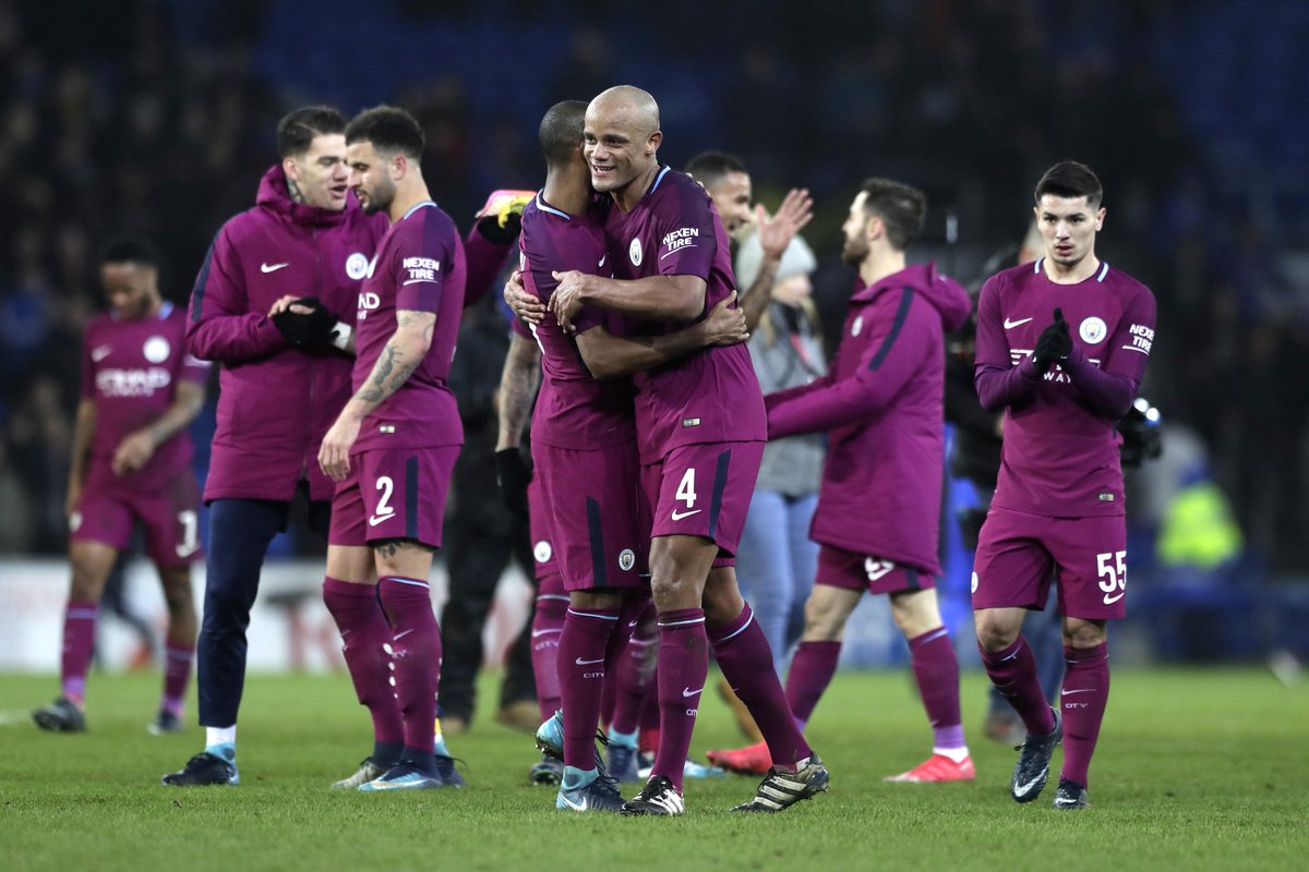 ManCityPT's tweet photo. Confira o resumo da partida de ontem frente ao @CardiffCityFC!

A vitória por 2x0 assegurou o acesso às oitavas pela @EmiratesFACup!

➡️https://t.co/x5kxWwJ8fT📺

#ccfcvmcfc 
#MCFCPortugues https://t.co/0VGoqGQ8NM
