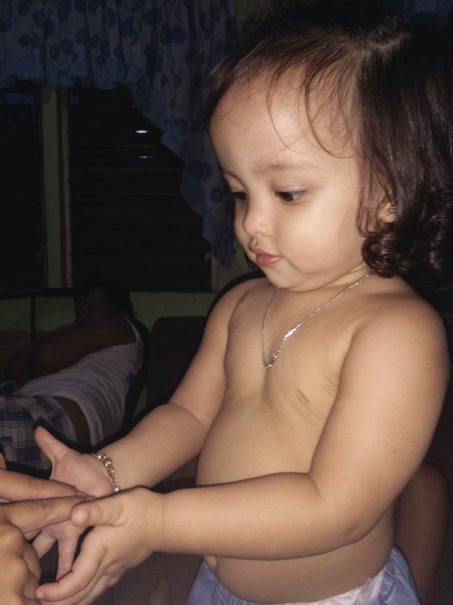 PauletBuesano's tweet photo. Samokan bata.a 😂😂 https://t.co/27aywVXJ0o