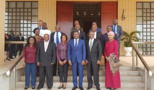 #IITA50 and partners meet with President <a href="/FEGnassingbe/">Faure Essozimna GNASSINGBÉ</a> of #Togo 🇹🇬 &amp; officials to discuss joint projects in agriculture &amp; particularly w/ #cassava value chain. DG <a href="/NteranyaS/">Nteranya Sanginga</a> presented on #IITA50 &amp; how the institute is helping other African countries ➡️ow.ly/G8lj30i3JLi