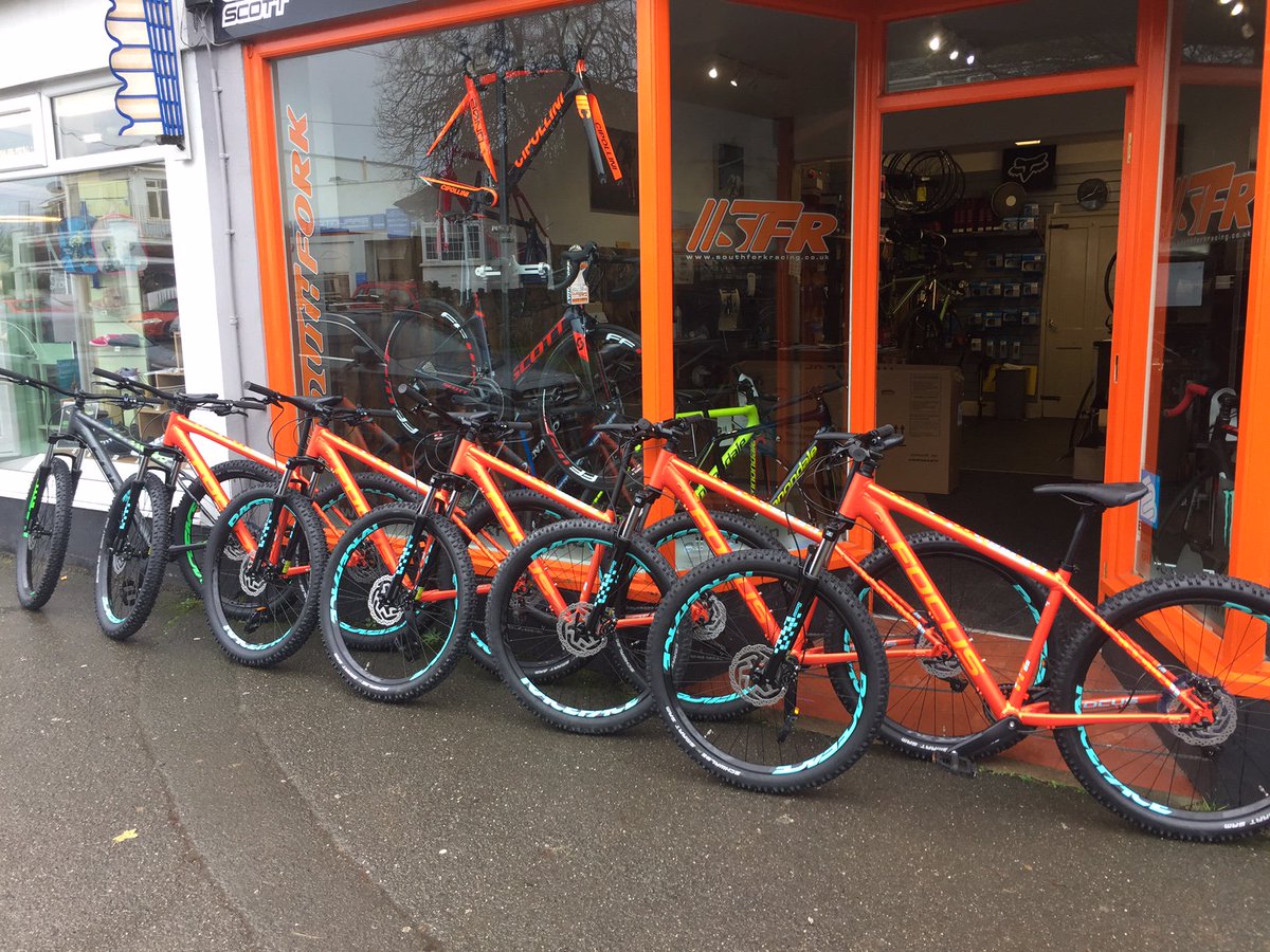 Plus size joy!!!!! 6 bikes heading out today @FOCUS_Bikes <a href="/southforkracing/">SOUTHFORK ATB</a>