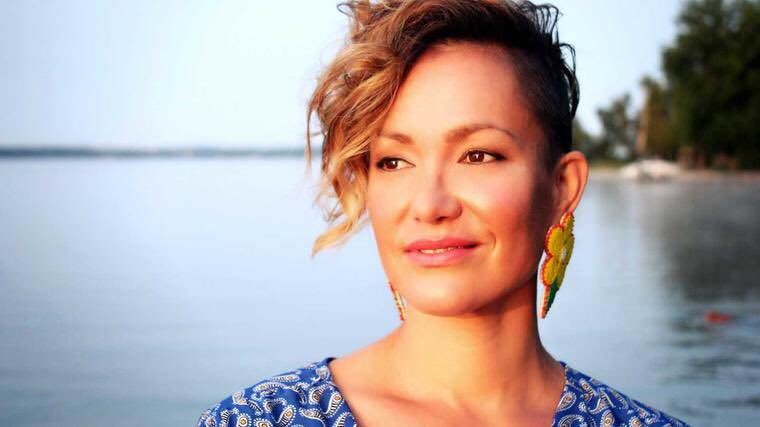 . #PHEWhistler2018 Keynote speaker announced! Waneek Horn-Miller
Mother - Olympian, Activist, and Speaker on Indigenous Health and Reconciliation phecanada.ca/whistler2018/s…