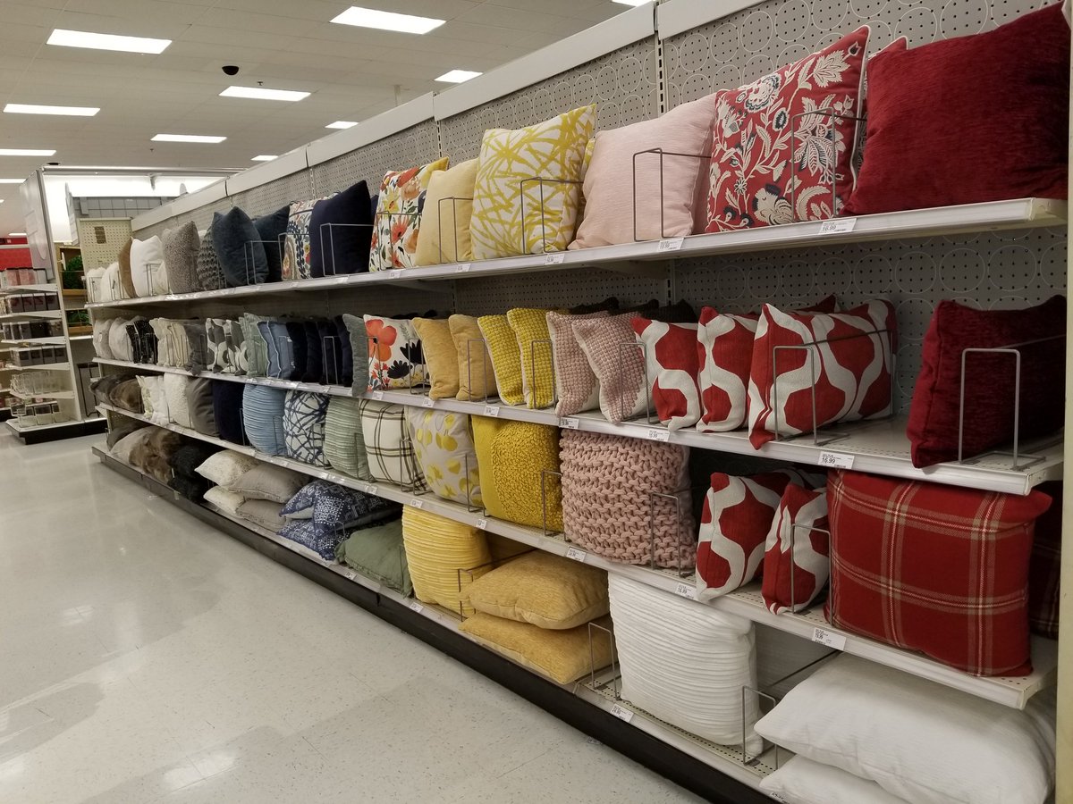 nikko4jess's tweet photo. Pillows of the rainbow🌈 @wsb3486  @SWorthy  @courtthebold  @beth_hinkleTGT https://t.co/iJYyn0ZEd0
