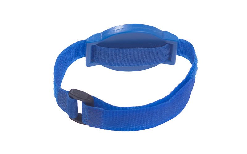 SvaRfid's tweet photo. Smart Valley Factory show: SV-NL003, RFID Nylon Wristband, Velcro nylon strap + ABS watch, embed with high frequency / low frequency/ ultra high frequency chips, It's a kind of high tech product, with such a bracelet you can travel in any VIP and membership sites. https://t.co/FdAWKNTfuU