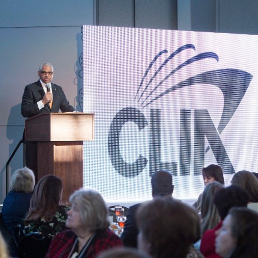 CLIAGlobal's tweet photo. "I believe that travel is the antidote to ignorance and the more people cruise the world…. the more the world becomes a better place.  We not only get to know the rest of the world…they get to know us." -Arnold Donald, CLIA Global Chair, CEO &amp; President of @CarnivalPLC https://t.co/YVEKr36Jwd