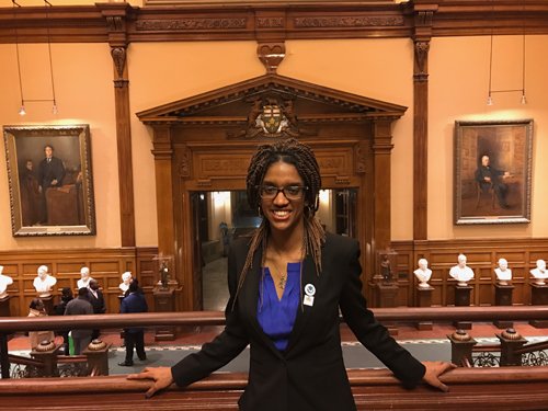 YUResearch's tweet photo. Success story! #LaunchYU grad, Janelle Hinds, wins prominent award, credits program: “LaunchYU gave me confidence to speak to the Cdn government about social entrepreneurship on a public stage” https://t.co/Oc8DpIvaJ5 @MobileAppQueen @InnovationYork @helphandsapp @BetaKit #YorkU https://t.co/G7lrEHtB0c