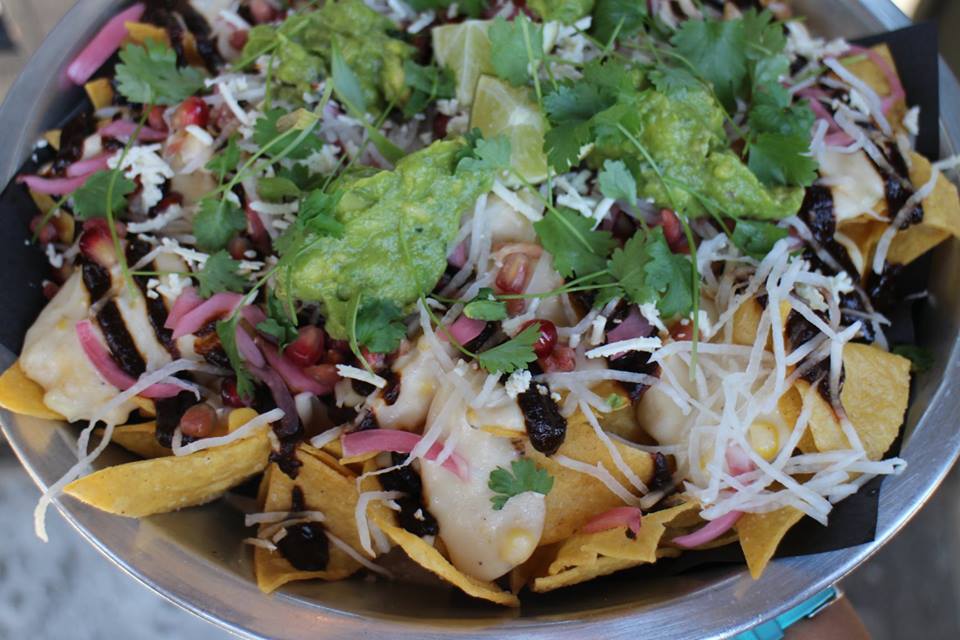 Be the genius at your table who suggests getting nachos to start 😏 #hamont