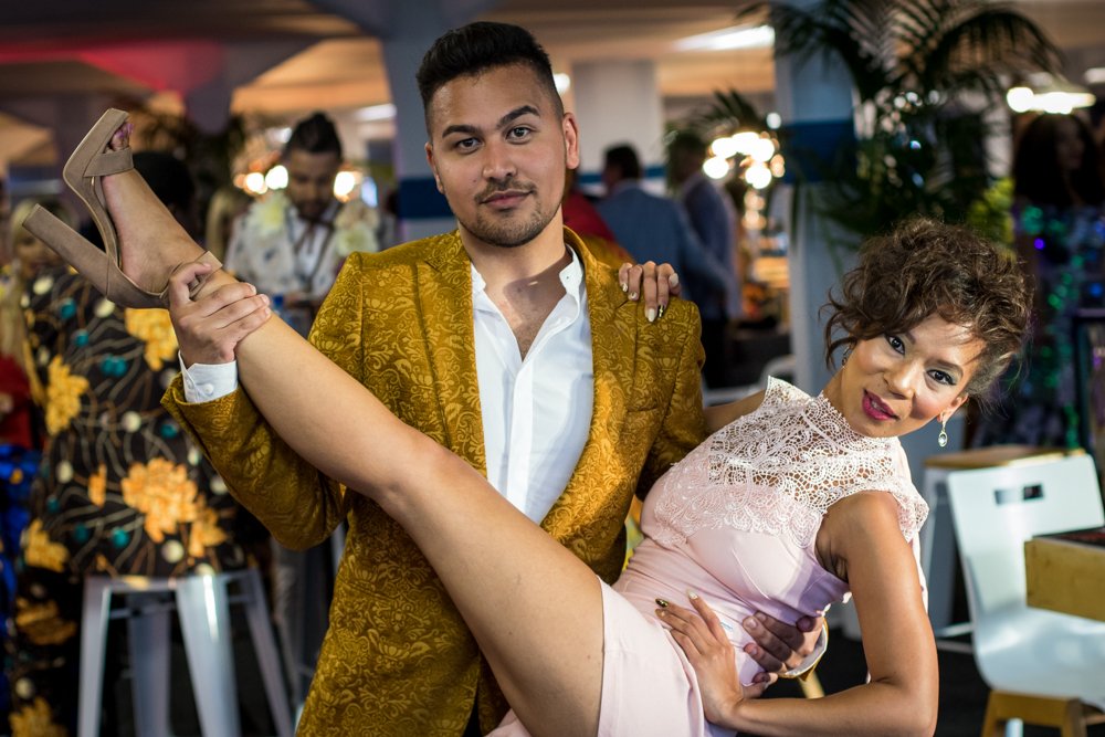 SuePyler's tweet photo. Rrocking two looks at the @SunMetZA Thanks to @spreecoza & @KyraLoubser creating magic.
I would be lost without this woman! She does Superb Hair, Long-lasting Makeup and Red Carpet styling. Nails by Lerato @CamelotMelrose
Photo: @Big_G4Real
#Kyrafied #Spree #SunMet2018 #NetSue https://t.co/0tqjBd8zNO