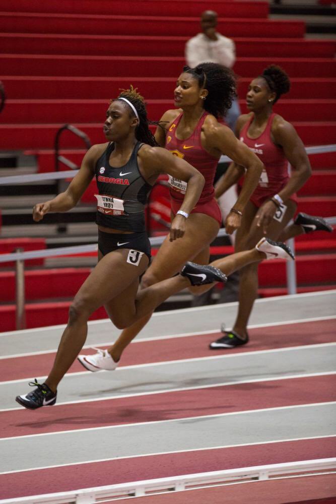DyeStat's tweet photo. Over the weekend, Georgia freshman Lynna Irby took world leads in the 200 (22.96) and 400 (51.48)

She’s the first freshman to run sub-52 and sub-23 since @SanyaRichiRoss in 2003

https://t.co/6Giu3M6N6m https://t.co/pidOREHWFz