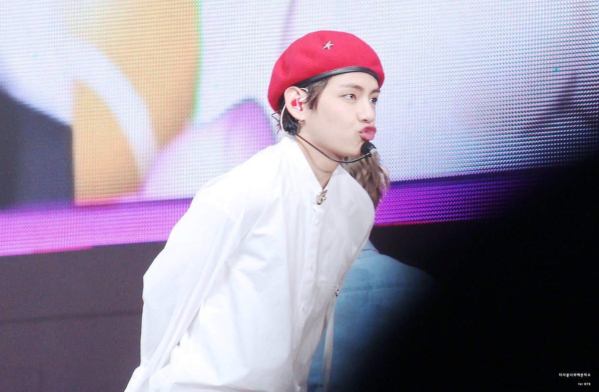 _vkook_ARMY_'s tweet image. テテさん。あなたは私を殺す気ですか？この顔は反則😭✋🏻💘

#共感できる人RT 
#可愛いと思ったらいいね 
#ARMYさんいいね
#ARMYさんたちと繋がりたい 
#自分がARMYだと思う人RTいいね