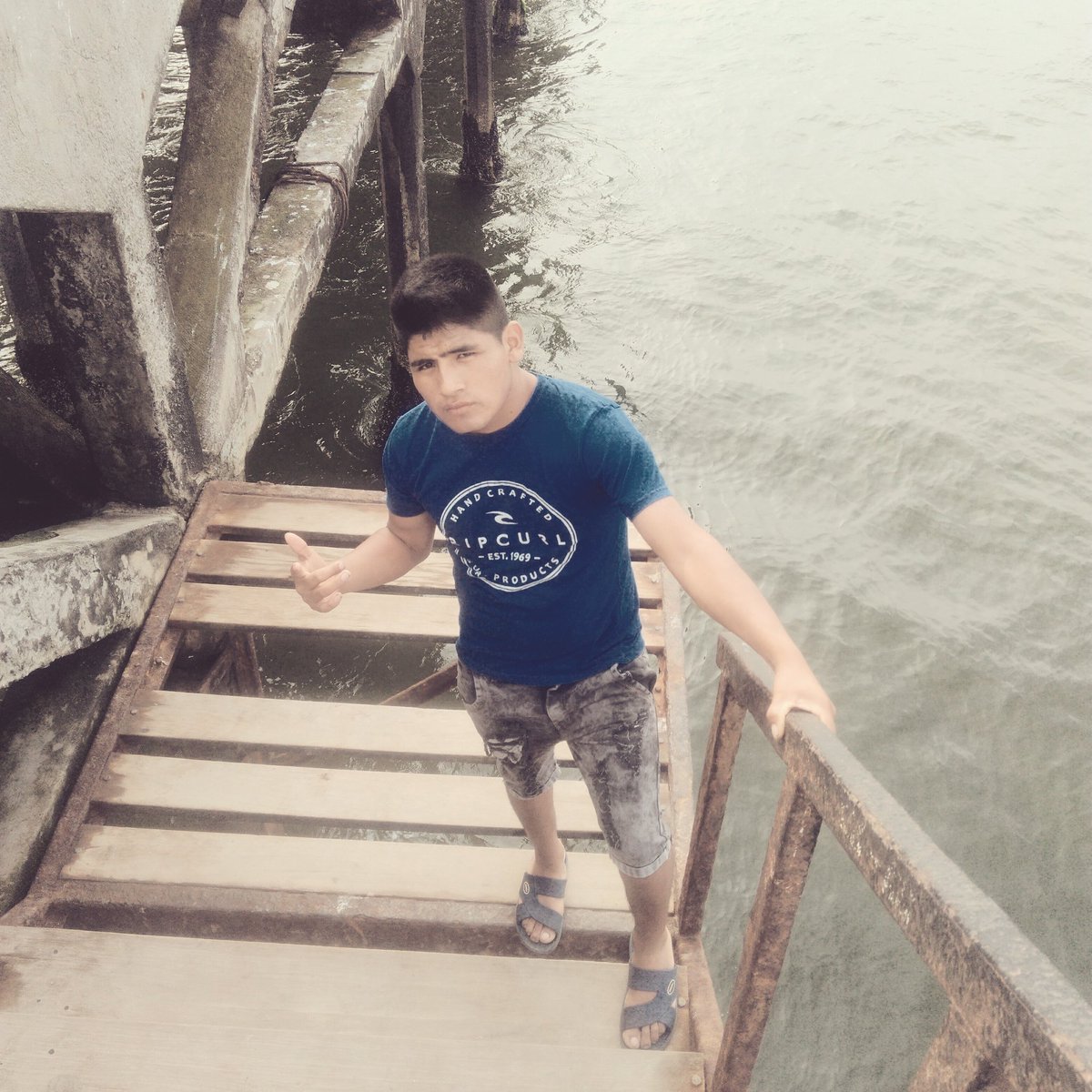 percy_machuca's tweet photo. En la  playa de cerro azul https://t.co/Q3AyrIIUGQ