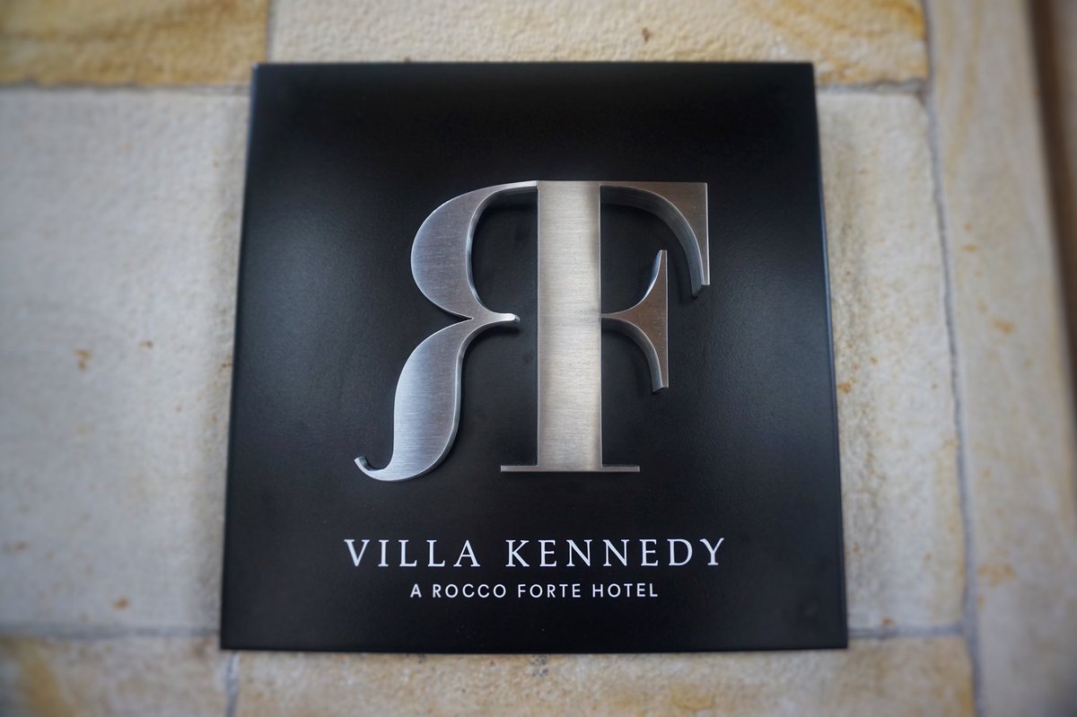 'Old ways won’t open new doors' 
What do you think of our new door sign? We think it’s quite fabulous! <a href="/RF_VillaKennedy/">Villa Kennedy</a>