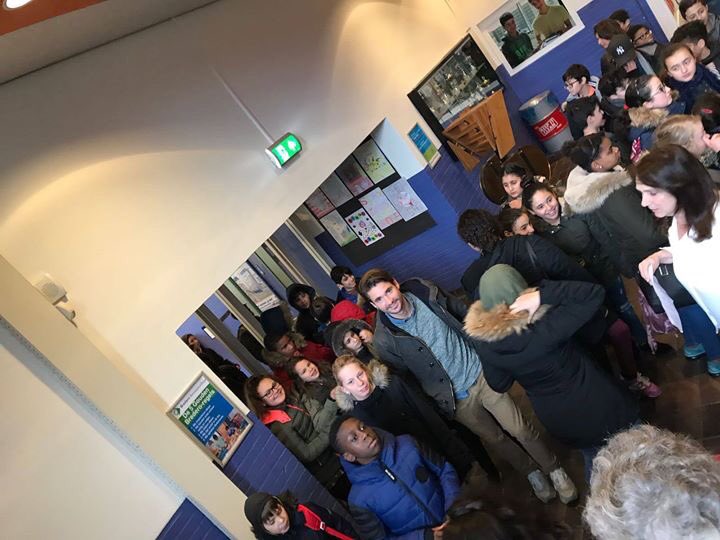 Vorige wk waren de 'Je maakt het'-dagen. Groep 8 lln kwamen langs om kennis te maken met onze scholen in Amsterdam-Noord <a href="/hyperion/">Hyperion Lyceum</a> <a href="/DenieuweHavo/">De nieuwe Havo</a> <a href="/BrederoBeroeps/">Bredero Beroeps</a> @vox_klassen. Dit ging via een 'maak'-opdracht in de Escape Room. Instructievideo kijken, puzzelen en ontsnappen maar!