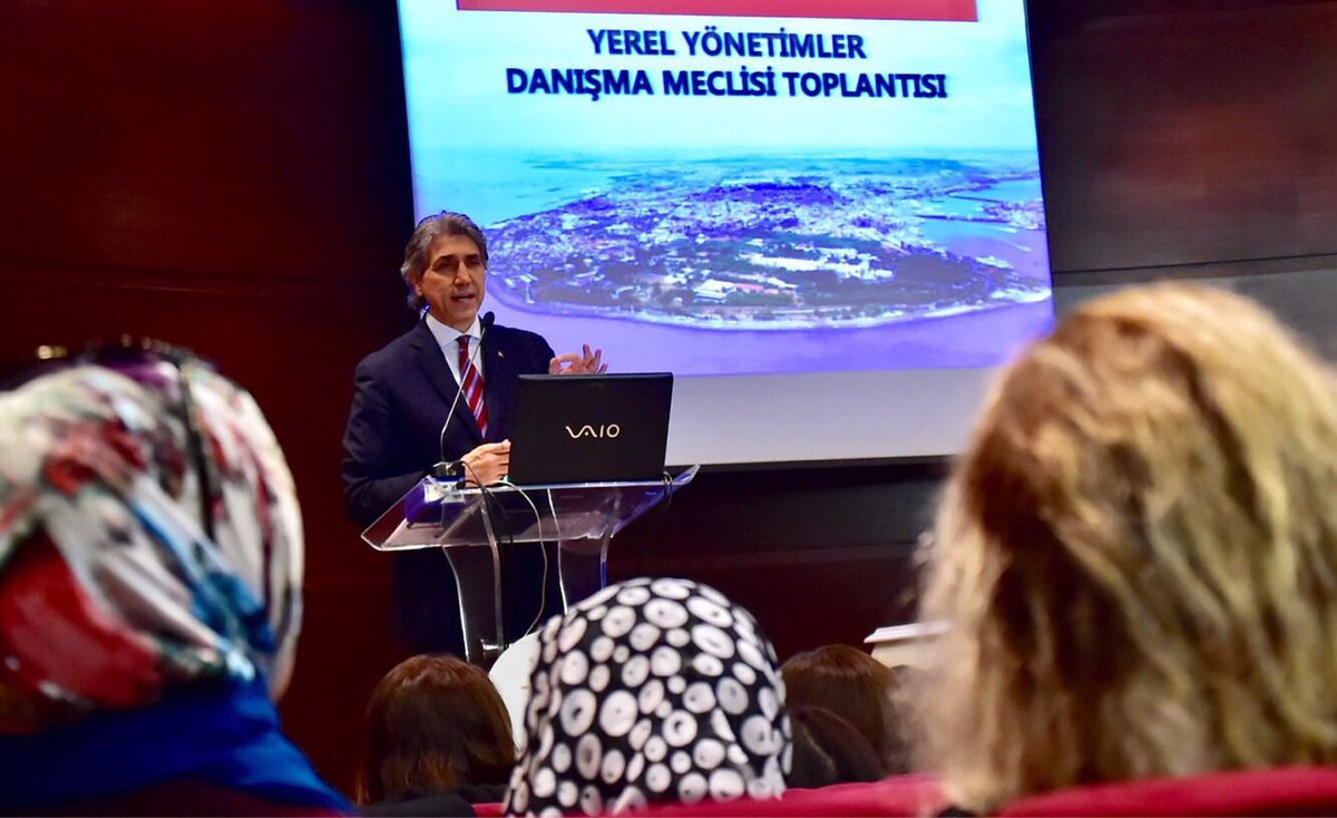 mustafademir's tweet photo. İstanbul Milletvekillerimiz @volkan_bozkir ve @markaresayan Beyler’in katılımıyla @akpartifatih Yerel Yönetim Gündemli Danışma Meclisi’mizi gerçekleştirdik https://t.co/fyki7H7Sf8
