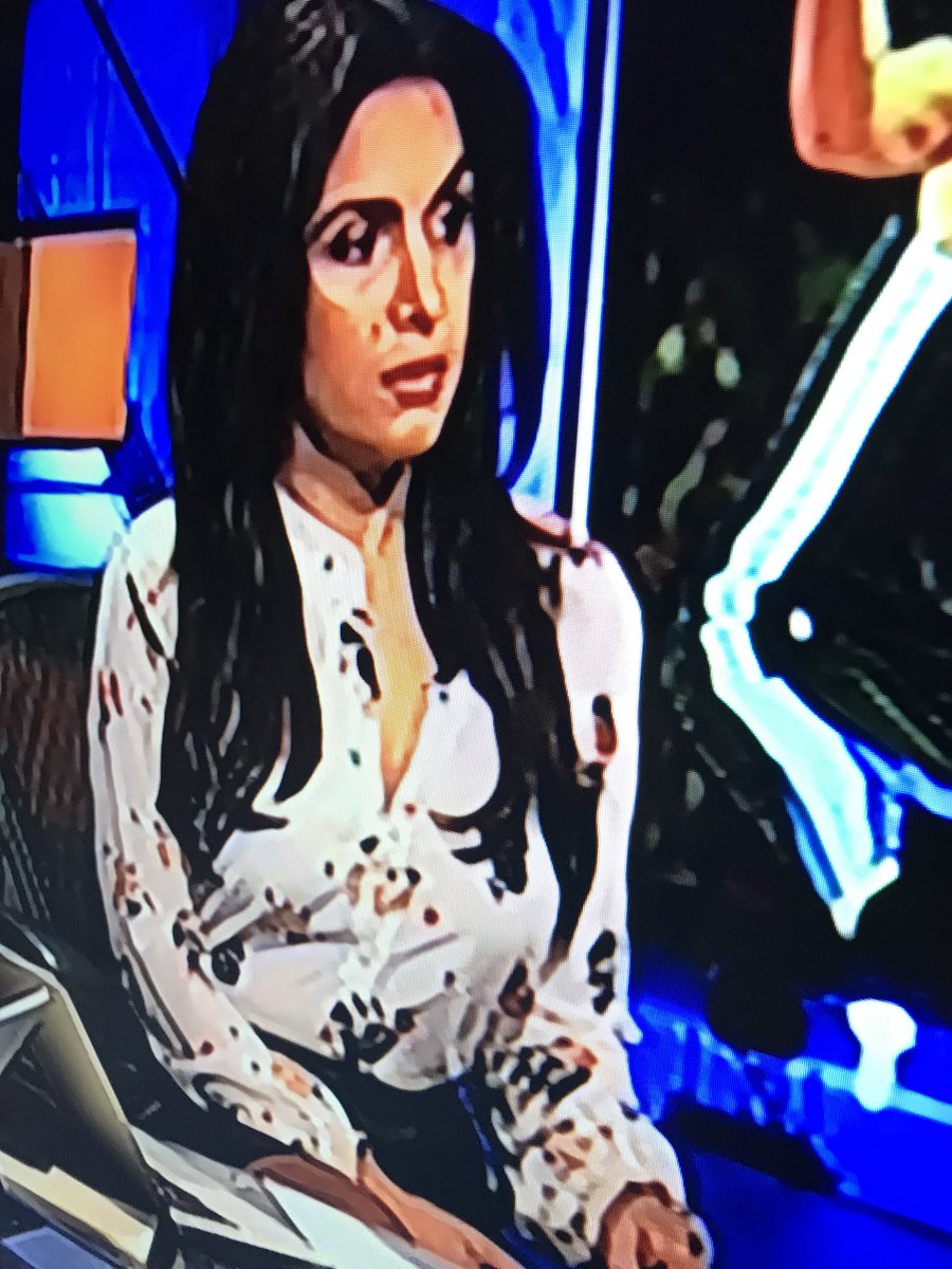 MyLatinEyz's tweet photo. @MollyQerim God bless you and hello. Where did you get this beautiful blouse? https://t.co/qc5ekTK8lu