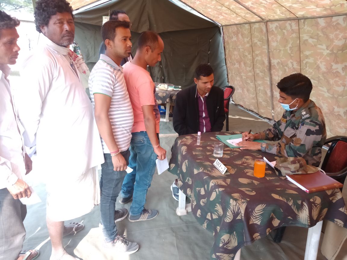 easterncomd's tweet photo. Comprehensive three day Medical &amp; Dental camp under Op Sadbhavna is being organised from 29-31 Jan at Baksa, Assam by a unit of #IndianArmy Red Horns Division. Dedicted team of doctors &amp; Staff will provide specialised medical and dental care @adgpi https://t.co/mfeuxzkzek