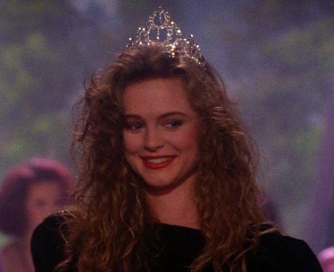 Happy Birthday to the winner of the 1989 Miss Contest, Heather Graham! 