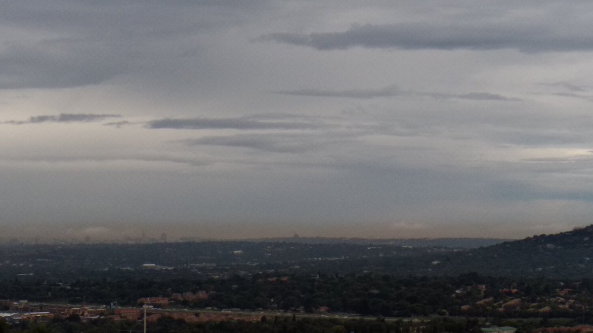PieterseSaskia's tweet photo. Joburg as seen from Constantia Kloof #JHBWeather https://t.co/4Uf5A92i9b