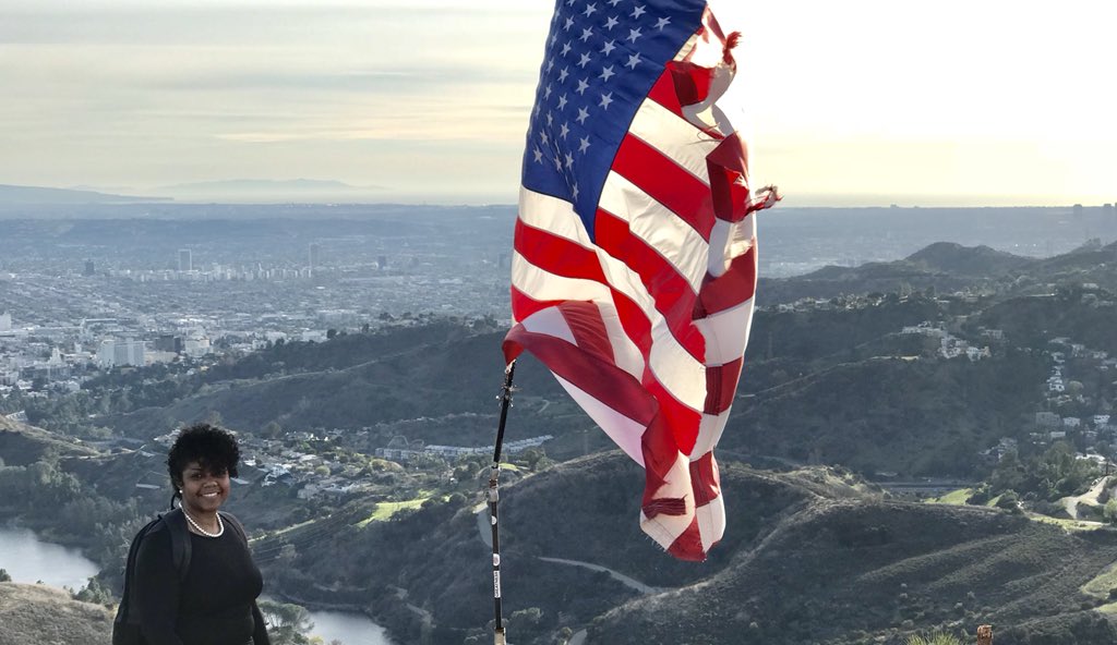 mssteph120's tweet photo. #BUCKETLIST β
hiking in Cali #chapter45 #wisdomtreetrail https://t.co/riyuss4lNL