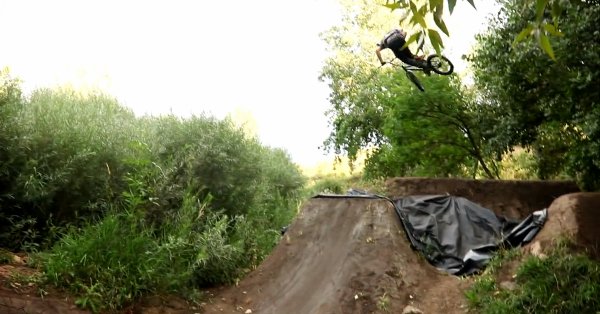 Forty minutes of Colorado trails goodness is not a bad way to start off the week!
canyoudigitbmx.com/colorado-bmx-d…