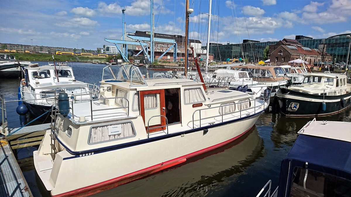 #Tekoop :
Prachtige zeer goed onderhouden en in prima staat verkerend #werf gebouwde #Biblia #Kruiser (1980) 

Meer info: bootzoeken.nl/advertentie/he…

#boten #varen #boot #boat #boottekoop #botentekoop #bootzoeken #boating #watersport #sailing #zeilen