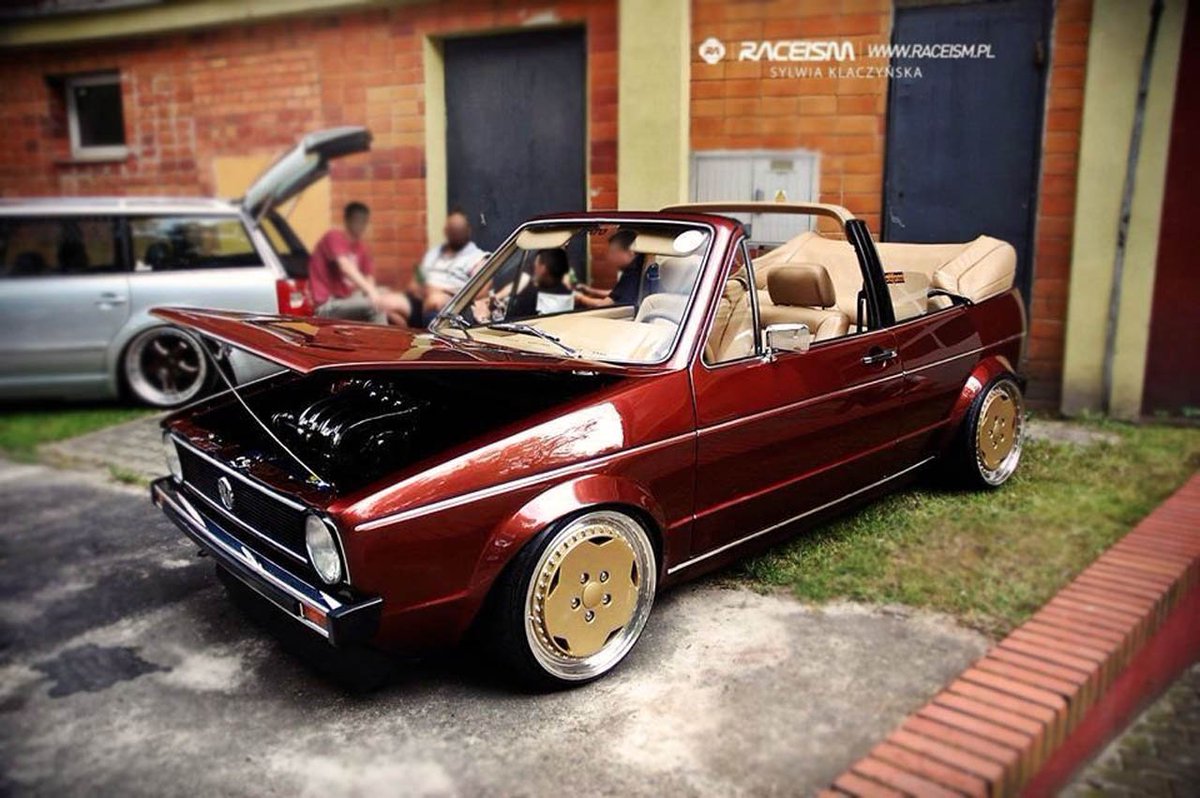 AVECLASVEM1's tweet photo. Volkswaguen Golf MK1, CAbriolet. Todo un sueño. https://t.co/5oeWxxQ7JS