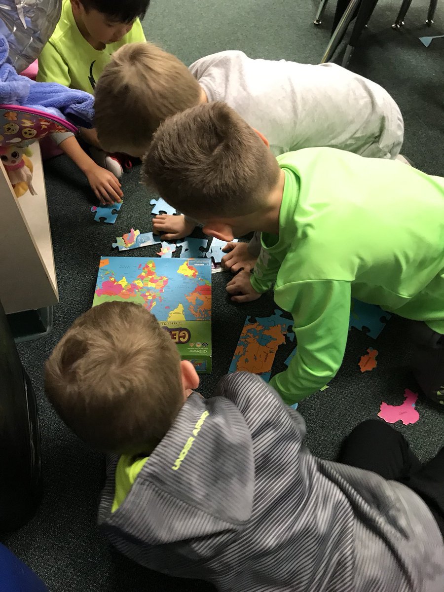 OUES1stGrade's tweet photo. National Puzzle Day! Problem solving is fun!! @OUES1stGrade @oldunionES https://t.co/WDkH6ewaqk