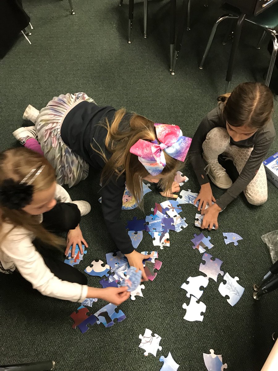 OUES1stGrade's tweet photo. National Puzzle Day! Problem solving is fun!! @OUES1stGrade @oldunionES https://t.co/WDkH6ewaqk