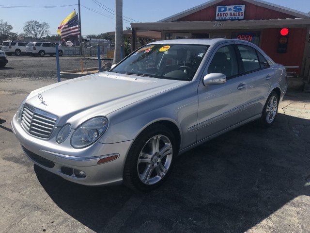 DS_Auto_Sales's tweet photo. Get all the details on this 06 Mercedes-Benz @
https://t.co/BuHz9tVN51
#Mercedes #Benz #ForSale #Sunroof #Leather #Melbourne #Florida https://t.co/zVaq6OMOFR