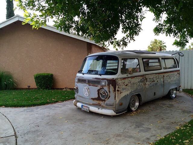 ClassicDriverUK's tweet photo. Patina 🔥
https://t.co/QdWPxCulAv
#OhSoRetro #vw #volkswagen #vwcamper #vwbay #baywindowcamper #aircooled #stance #slammed #low #lowered #hayburner #volksworld #cars #carporn #classiccar #classiccars #retro #retrocars #patina #rust #ratlook #ratrods https://t.co/YOpdXwu4BG