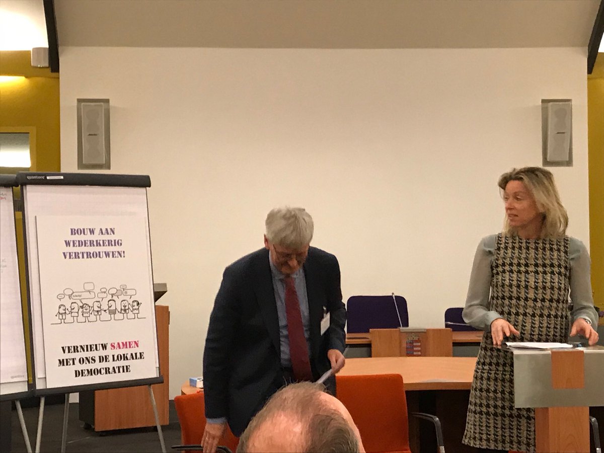 Bij bijeenkomst over vernieuwing lokale democratie met <a href="/KajsaOllongren/">Kajsa Ollongren</a> Bouwen aan wederkerig vertrouwen.