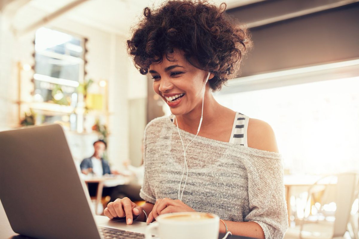 Upwork's tweet image. 12 Ways That Music Makes You More #Productive At Work 🎵 @entrepreneur #infographic buff.ly/2E7Hsr8