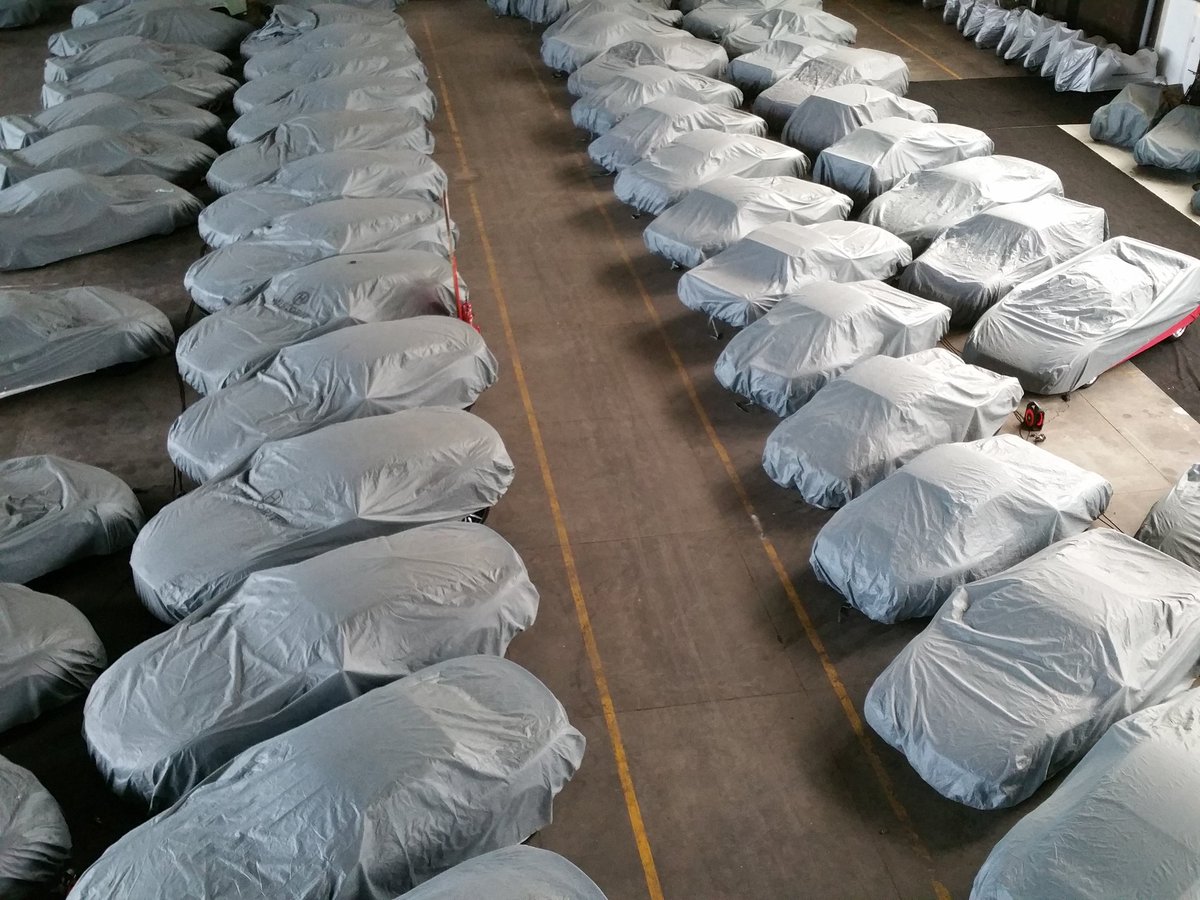 Our 11 meter ceiling height makes lightbulb changes 'challenging', but you do get a good view. Look at those neat rows! Guess any shapes?
#CarStorage <a href="/BicesterH/">Bicester Heritage</a>