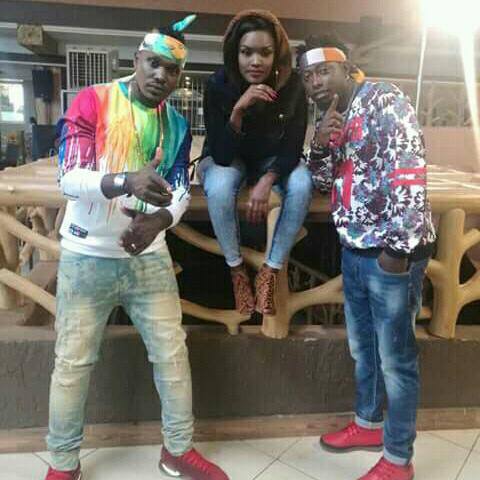 JobSafari256's tweet photo. @882SanyuFM @OfficialSting @DiRealShaggy @Dxzyl @tuskermaltug Hellos please drop me #loving_time by @tomorrowtpaul ft @fillemusicug going out 2 @DenalBash @StarboyAlex256 @ImeldaKazungu
#wanyambula video out
Let's fill up @GolfCourseHotel #2Feb2018 with @fillemusicug
cc @mckatsug https://t.co/CEaDVValKk