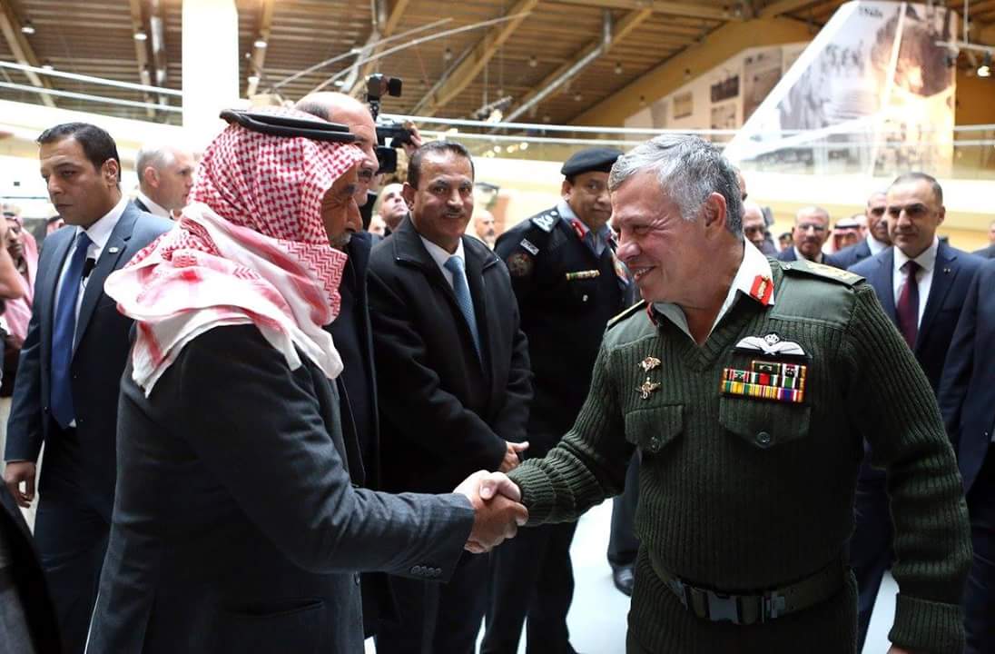 ملك الاردن يفتتح متحف الدبابات الملكي في عمان DUub9MjXkAETNnK