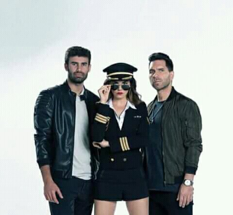 DaveAlbertoMej2's tweet photo. #LaPiloto2 próximamente @
#Yolanda #John #Dave https://t.co/N8uA91IQbs