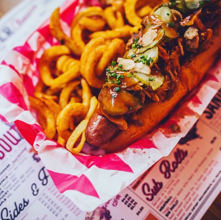 InfamousDiner's tweet photo. You DIRTY DOG ๐ญ
.
Weโre not just renowned for our burgers & loaded fries ๐๐ผ #infamousdiner #meatmonday #manchester #eatmcr #hotdogs #loadeddogs #nq #mondaymotivation https://t.co/RcO1hJnIvw