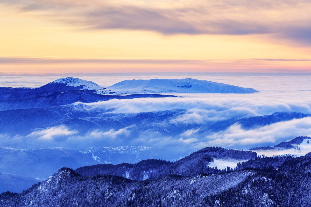RomaniaTourism's tweet photo. This week’s #Romania pics: the #Carpathian Mountains, end of January 2018. https://t.co/ezsAX0DL0W
