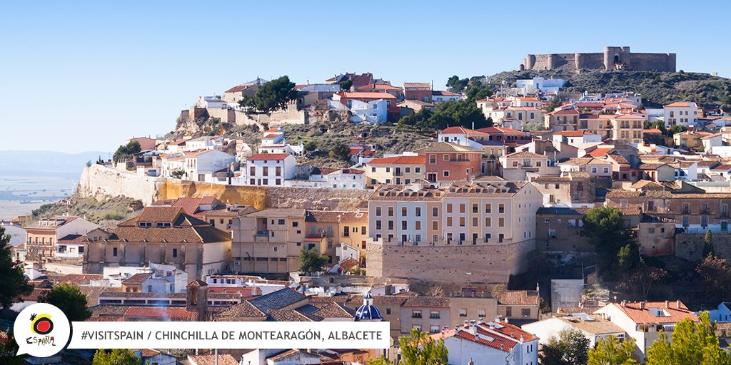 EspanaEnLatam's tweet photo. Chinchilla de Montearagón, you left us speechless! Can we visit you more than once?
#VisitSpain #Albacete https://t.co/ZL04CiQLwy