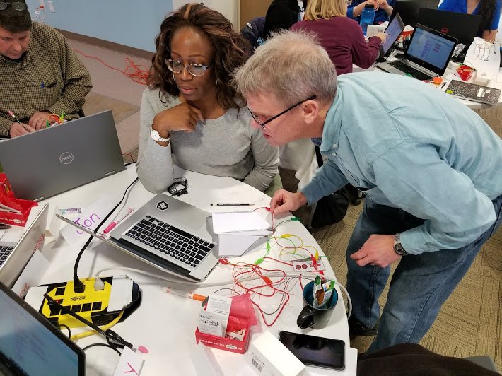 DPEdStudio's tweet image. Our first @makeymakey Workshop was a success! Sign up for our April Workshop here: goo.gl/SD8zh9