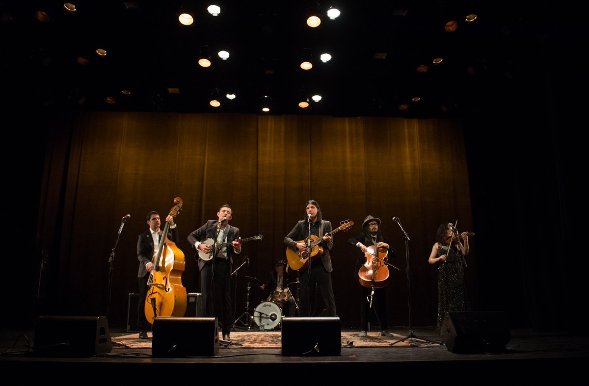 HBODocs's tweet image. Click through to browse photos from the New York City premiere of #MayItLast: A Portrait of the Avett Brothers, premiering tonight at 8 on @HBO.
itsh.bo/2rRApAy