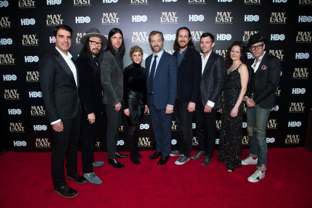 HBODocs's tweet image. Click through to browse photos from the New York City premiere of #MayItLast: A Portrait of the Avett Brothers, premiering tonight at 8 on @HBO.
itsh.bo/2rRApAy