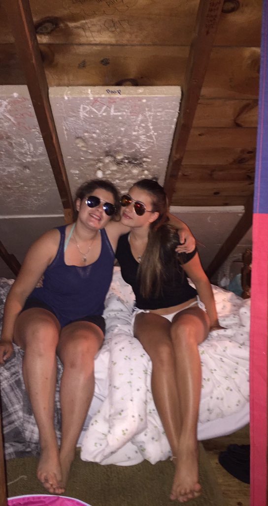 ericasars's tweet photo. Missing you 😫@ksar2577 https://t.co/9QxxiQ0IWZ