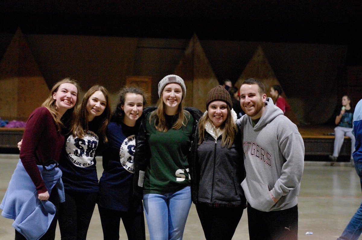 south_ridge's tweet photo. The @srstudents Winter Retreat was a success this past weekend! Around 95 students & 25 volunteers spent the weekend at Spruce Lake and had a blast! Thanks for praying for our team🙏🏼
.
#MinistryMonday #southridgecc #srcc #SRstudents https://t.co/zU0LvtlNxp
