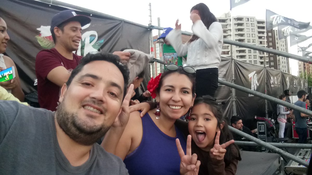 mitonpacheco's tweet photo. Disfrutando de la energia de #TARelmusical https://t.co/5uOVskeK3F