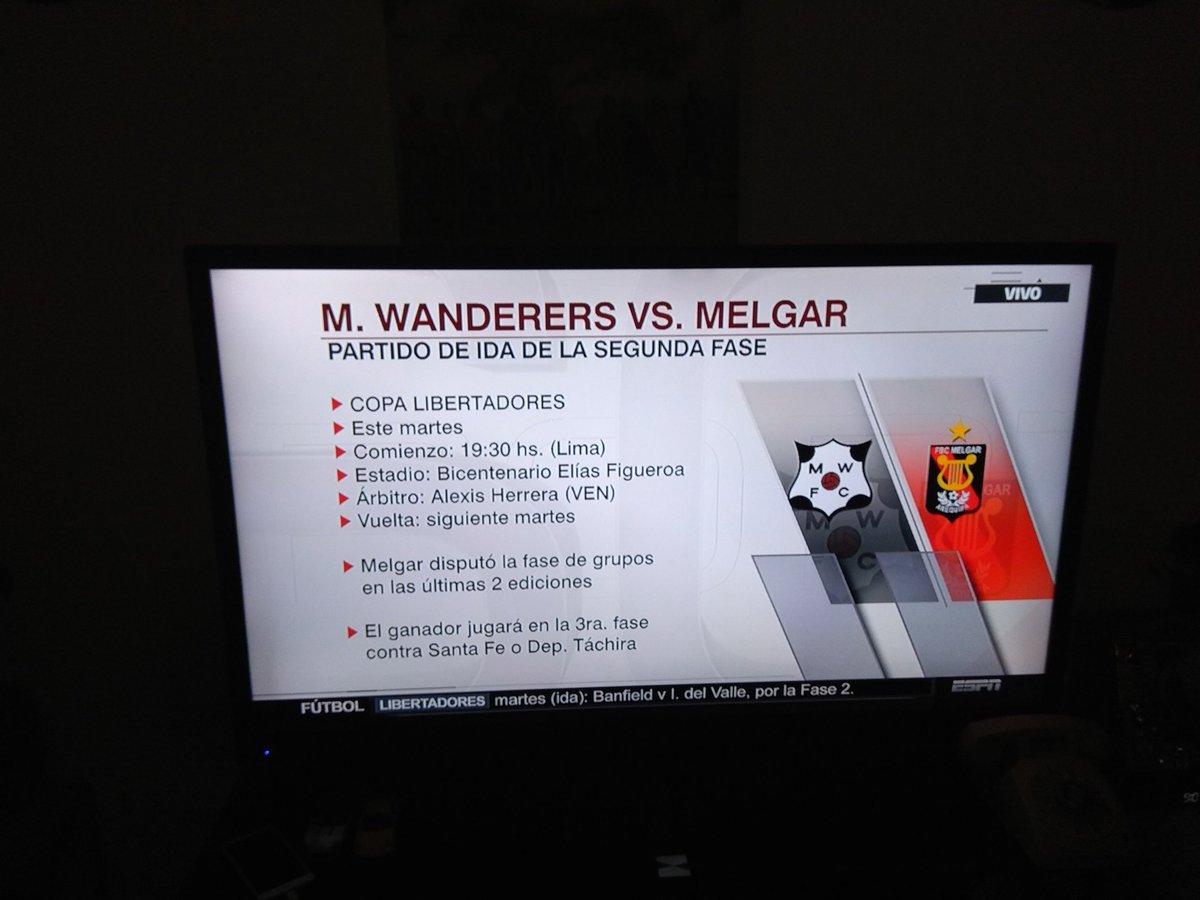 FelipeGonzh3's tweet photo. Es una falta de respeto que ni siquiera sepan diferenciar entre Santiago Wanderers y Montevideo Wanderers.
#Sc_espn #ESPN #SportsCenter #santiagowanderers https://t.co/PJKKgsIOCU