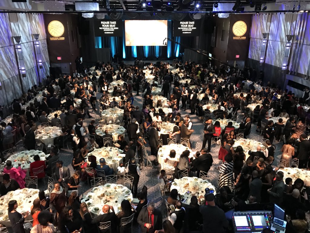 rolandsmartin's tweet photo. Tonight, @BET @TheRoot and @Essence are live streaming tonight’s @CARES_Mentoring @IamSusanLTaylor 3rd annual gala. And of course, #RolandMartinUnfiltered on my three social media channels! #BlackMediaMatters #BringTheFunk #RollinWithRoland https://t.co/36grGjbTEY