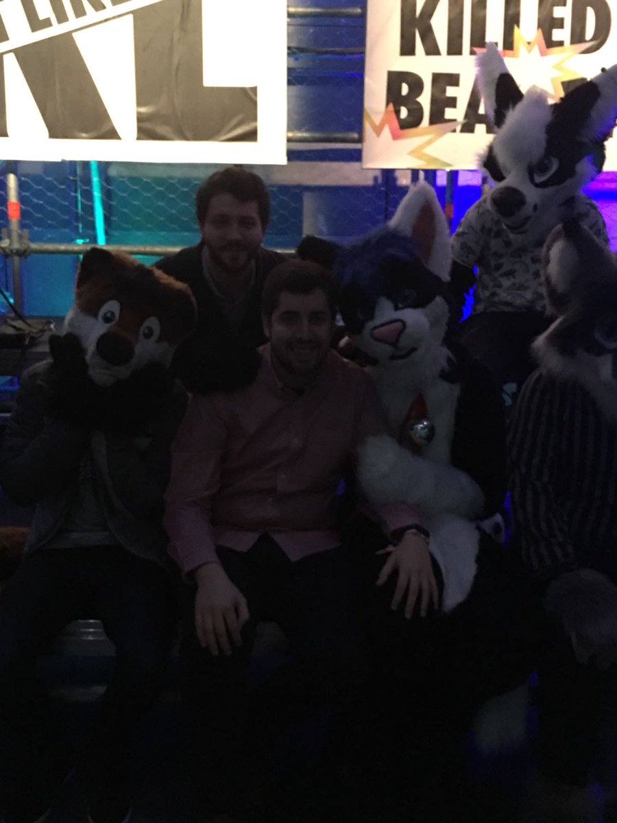 MiguelCantarin's tweet photo. @Absolut_ES @absolutvodka #AbsolutManifesto #TrueEquility #Furries #Furris Iniciativa de aceptación de todos seamos como seamos. #ToDefineIsToLimit https://t.co/QIlZ9Vntha