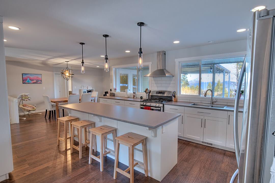 New Listing by <a href="/KateyFaulkner/">Katelyn Faulkner</a>: 484 Laurier Drive, offered at $509,900. 3 bedrooms plus guest room, 3 full baths. Backs on Sifton Loop walking trails in Aberdeen. #kamloops #realestate